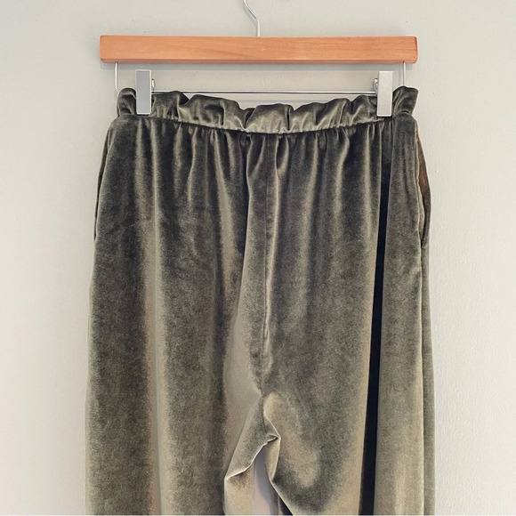 Lovers + Friends Takara Jogger Olive Green Large - Picture 9 of 14